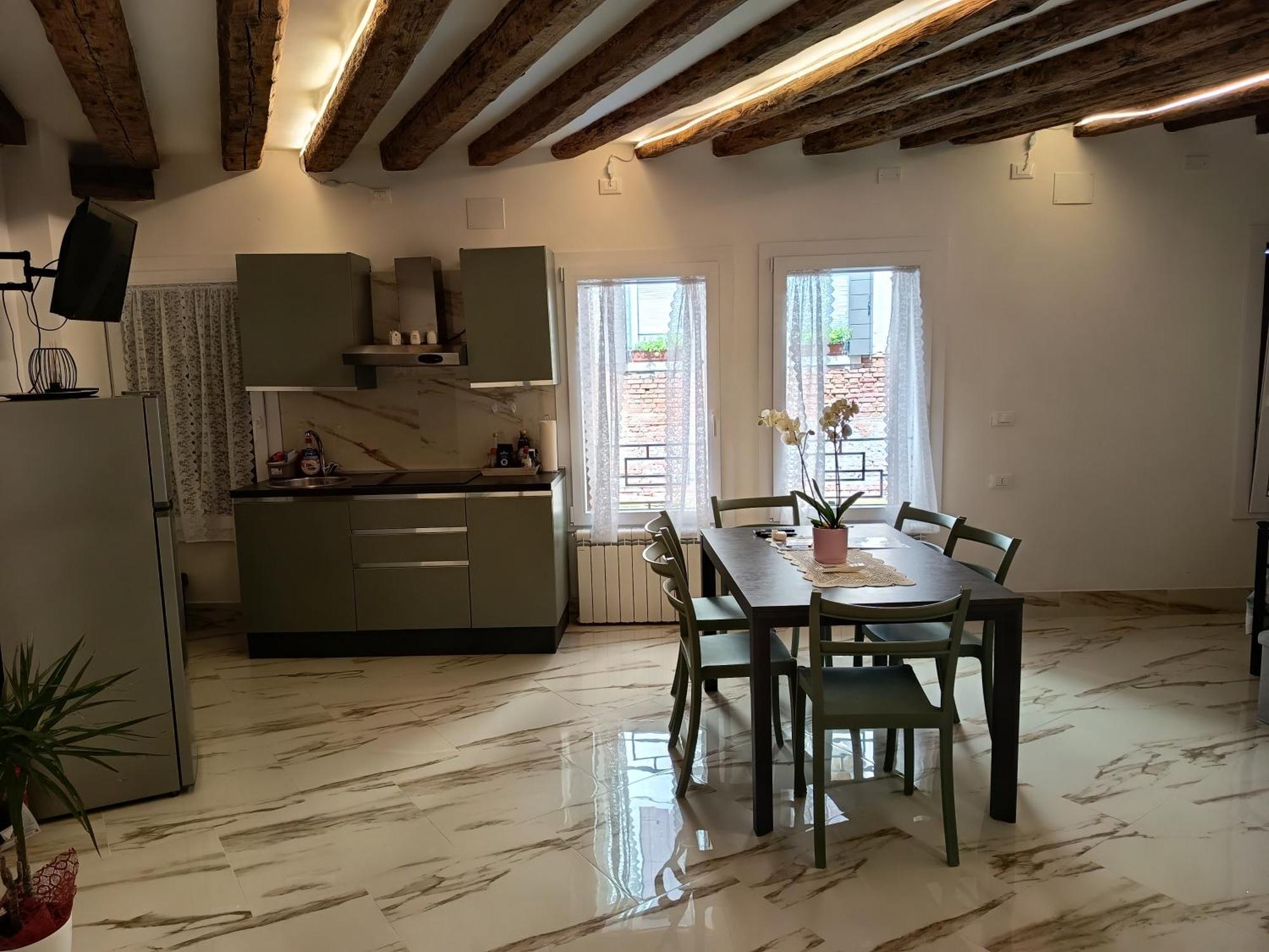 Ca Lucia Canal View Apartment *